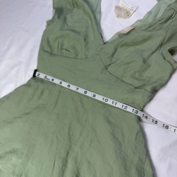 Altar'd State Shorts Jumpsuit Romper Sage Green Small NWT - Picture 5 of 9